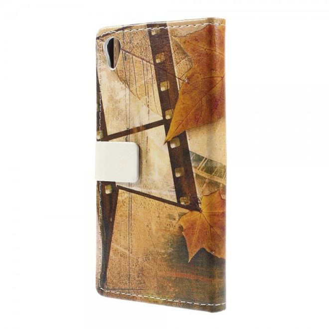 Sony Xperia M4 Aqua Leder Case mit Eiffelturm und Ahorn Blatt