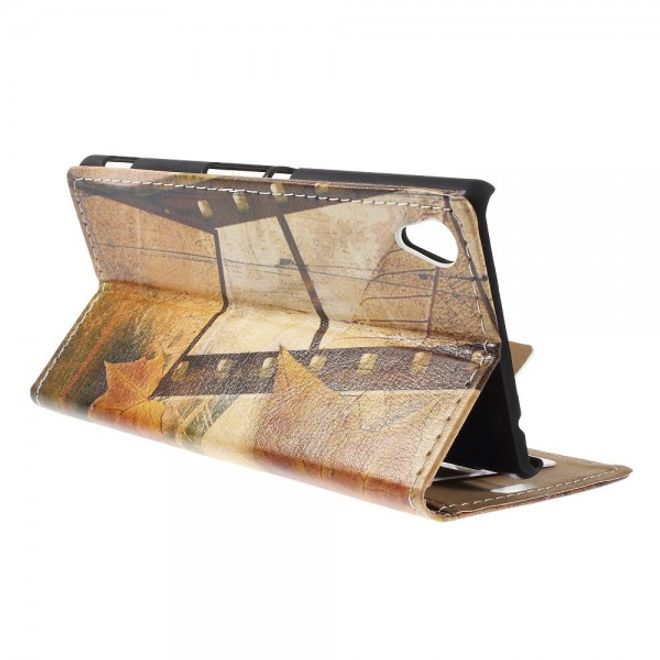 Sony Xperia M4 Aqua Leder Case mit Eiffelturm und Ahorn Blatt