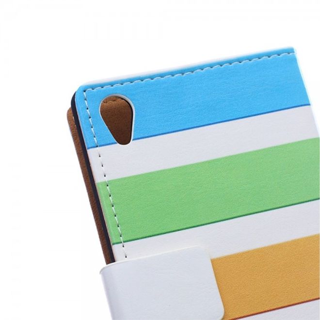 Sony Xperia M4 Aqua Magnetisches Leder Case mit farbigen Streifen