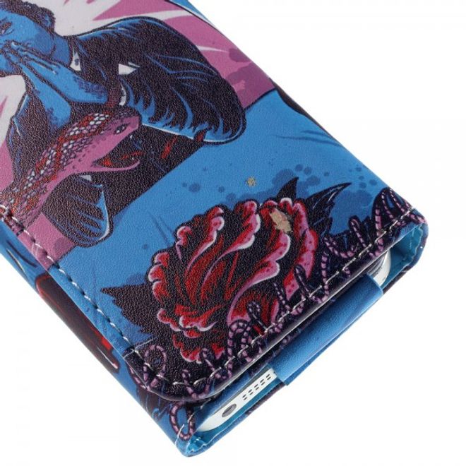 Universelles Leder Case für Smartphones bis 12.6x6.2cm mit Blume und Schlange