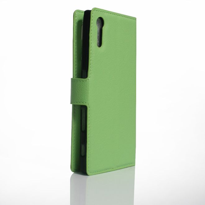 Sony Xperia XZ/XZs Handy Case - Hülle aus Leder - mit Litchitextur und Standfunktion - grün