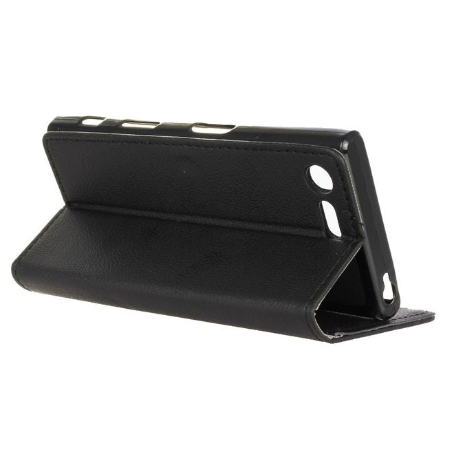 Sony Xperia X Compact Handy Case - Leder Flip Hülle - mit Standfunktion - schwarz