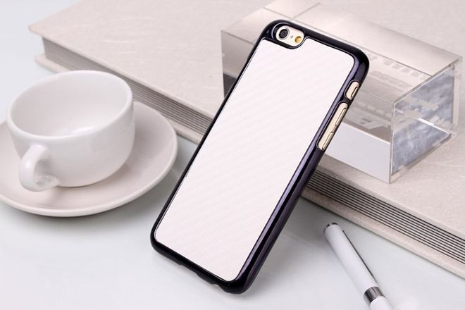 iPhone 6/6S Lederüberzogenes Hart Plastik Case mit Karbonfasermuster - weiss