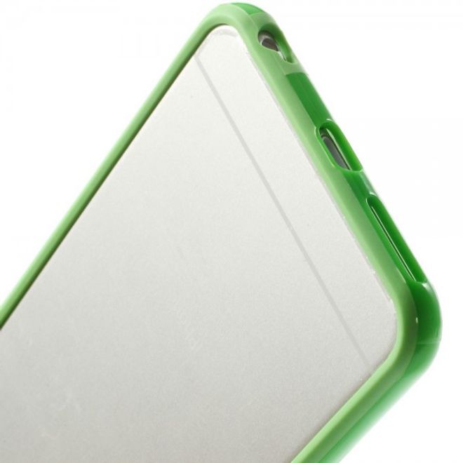 iPhone 6 Plus/6S Plus Slightly glossy plastic bumper - green