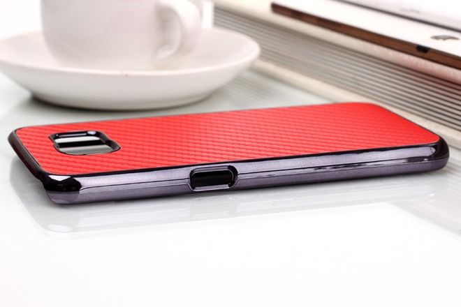 Samsung Galaxy S6 Lederartiges Plastik Case mit Karbonmuster - rot