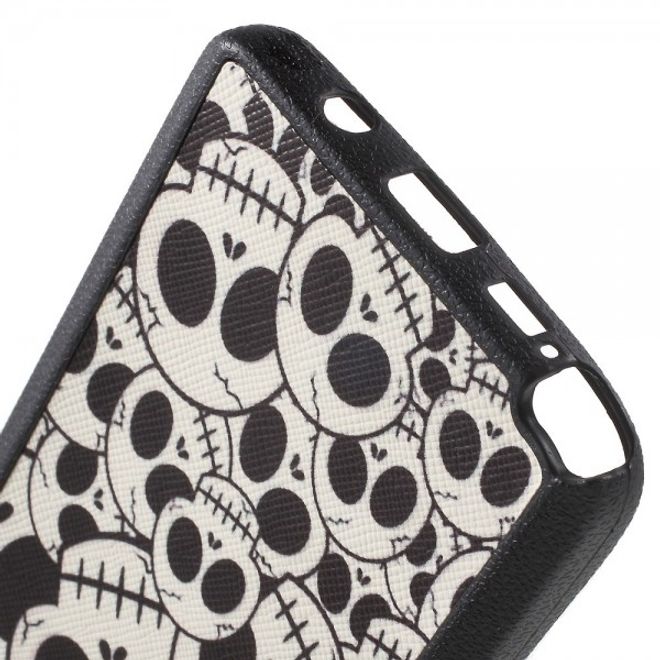 Samsung Galaxy Note 5 Elastisches Plastik Case mit coolen Totenköpfen