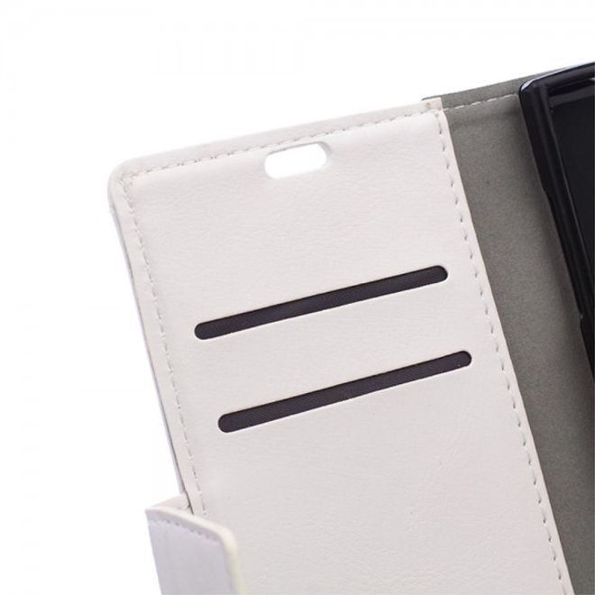 Wiko Highway Star 4G Schickes Crazy Horse Leder Case mit Standfunktion - weiss