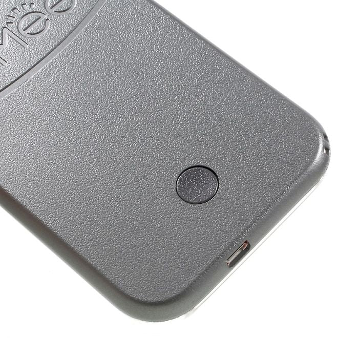 Lumee - Hülle für iPhone SE (2022) / SE (2020) / 8 / 7 - Case aus Plastik - mit Selfie LED Licht - grau