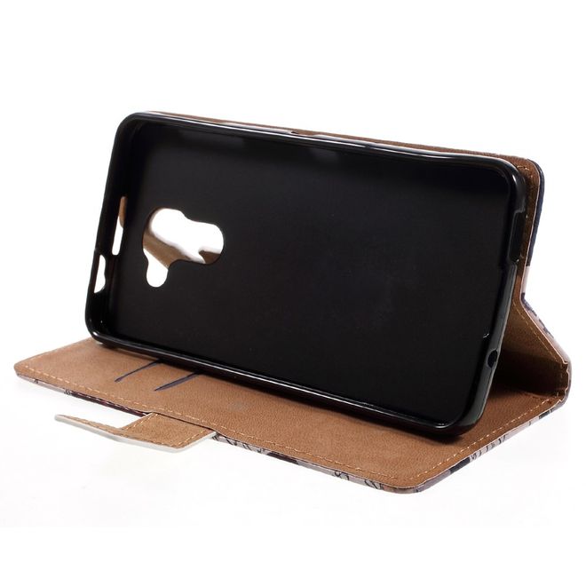 Hülle für BlackBerry DTEK60 - Case aus Leder - Eiffelturm und Feder