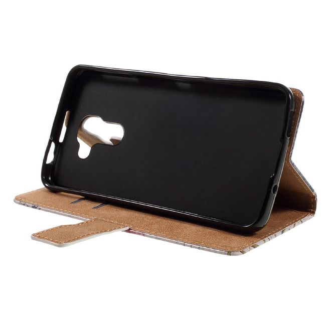 Hülle für BlackBerry DTEK60 - Case aus Leder - Krone und Schmetterling