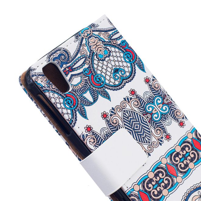 Hülle für BlackBerry DTEK50/Neon - Case aus Leder - arabisches Muster