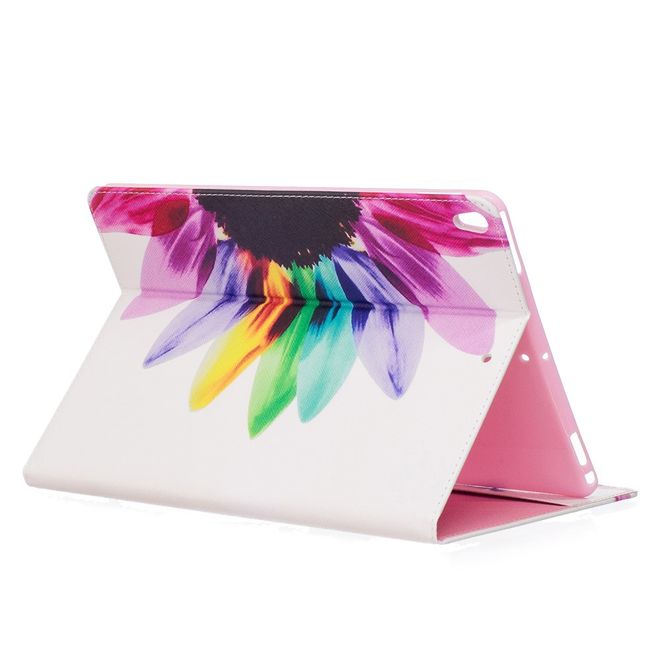 iPad Pro 10.5 Tablet Hülle - Case aus Leder - farbige Blumenblätter