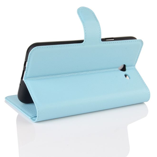 Samsung Galaxy J7 (2017) Hülle - Cover aus Leder - mit Litchitextur und Standfunktion - hellblau