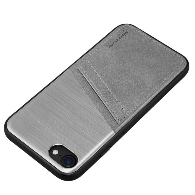 Nillkin - iPhone SE (2022) / SE (2020) / 8 / 7 Handyhülle - Case aus Plastik/Leder - Classy Series - silber