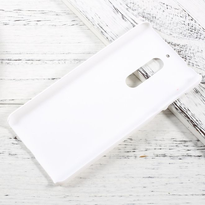Nokia 5 Handyhülle - Hardcover aus Plastik - gummierte Oberfläche - weiss