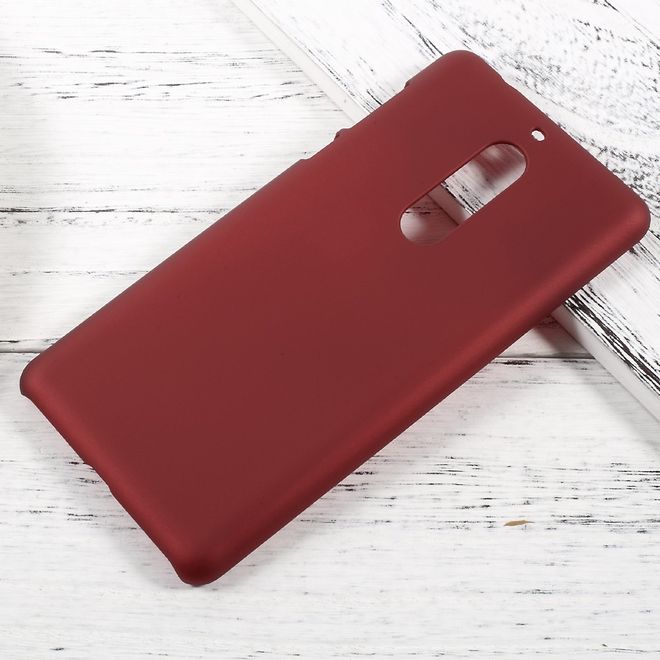 Nokia 5 Handyhülle - Hardcover aus Plastik - gummierte Oberfläche - rot