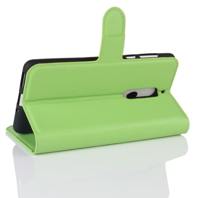 Nokia 5 Hülle - Handy Case aus Leder - mit Litchitextur - grün