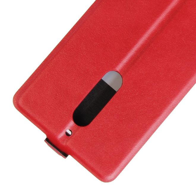Nokia 5 Handyhülle - Crazy Horse Flip Cover aus Leder - vertikal - mit Visitenkartenfach - rot