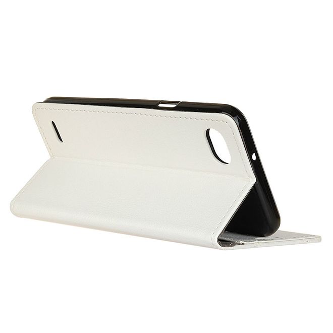Hülle für LG Q6 / Q6 Plus - Case aus Leder - mit Standfunktion - weiss