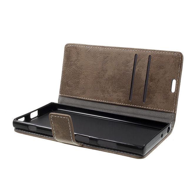 Sony Xperia XA1 Plus Hülle - Handy Case aus Leder - im Vintage Look - khakifarben