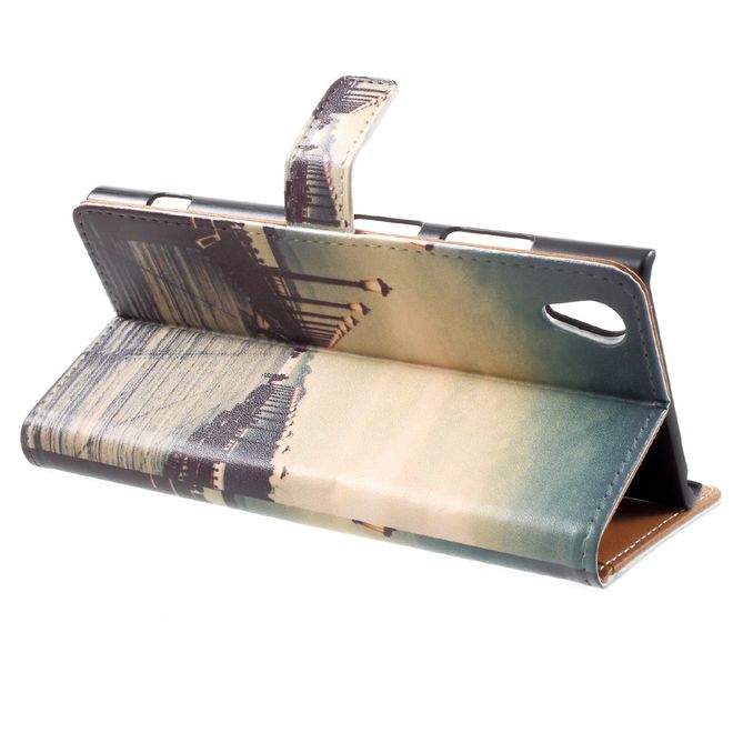 Sony Xperia XA1 Plus Handy Hülle - Leder Book Case - mit Standfunktion - Dock bei Sonnenuntergang