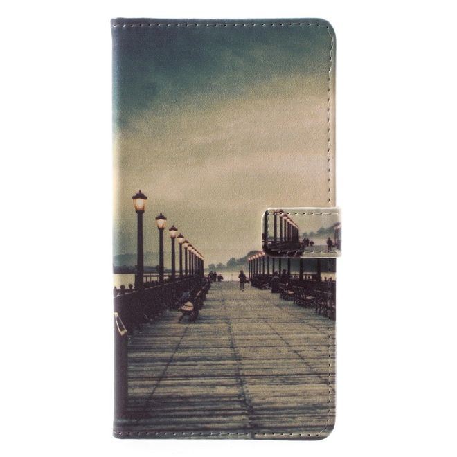 Sony Xperia XA1 Plus Handy Hülle - Leder Book Case - mit Standfunktion - Dock bei Sonnenuntergang