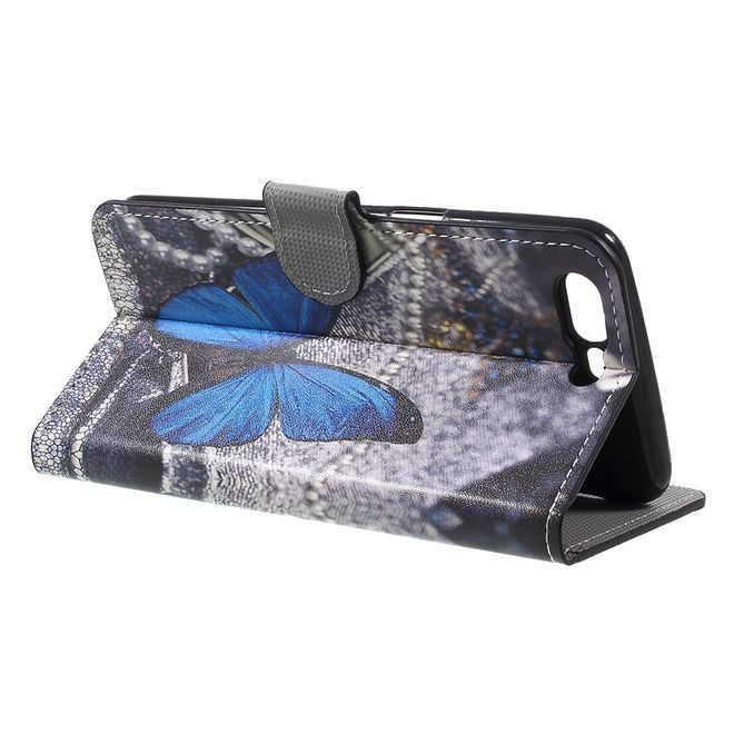 OnePlus 5 Handyhülle - Cover aus Leder - mit Standfunktion - wunderschöner, blauer Schmetterling