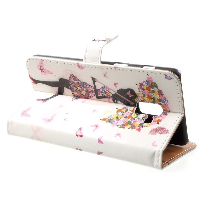 Samsung Galaxy A8+ (2018) Handy Hülle - Bookcover aus Leder - Blumenmädchen mit Schirm