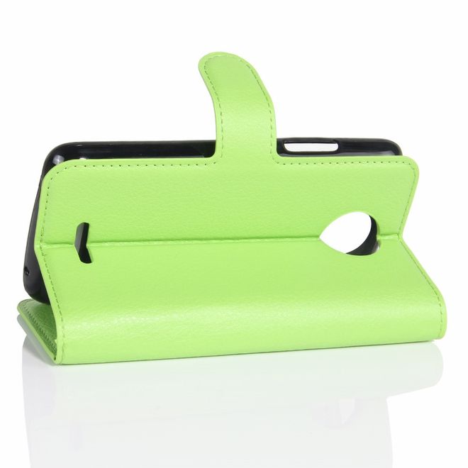 Motorola Moto C Plus Handyhülle - Case aus Leder - mit Standfunktion und Litchitextur - grün