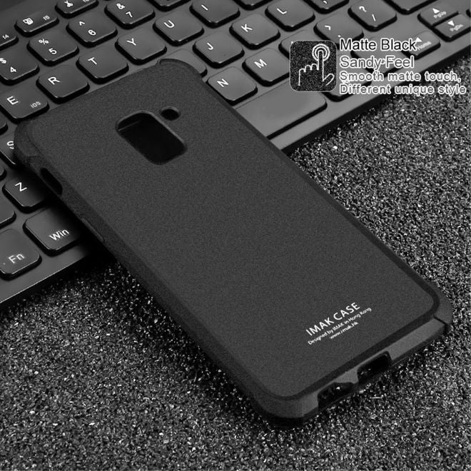 Imak - Samsung Galaxy A8+ (2018) Case - Robuste Hülle aus flexiblem Plastik - inkl. Schutzfolie - matt schwarz