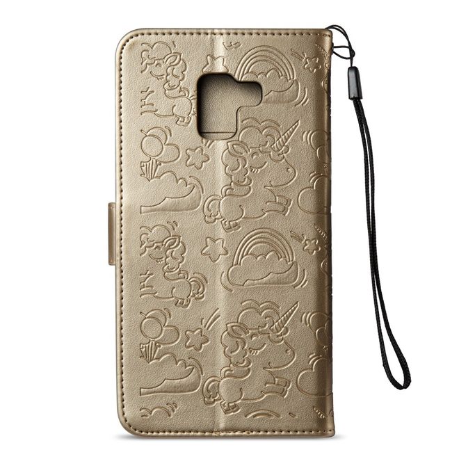 Samsung Galaxy A8+ (2018) Handyhülle - Magnetisches Leder Case - mit Einhorn Muster - gold