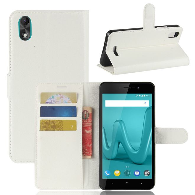 Wiko Lenny 4 Plus Handyhülle - Case aus Leder - mit Magnetverschluss und Litchitextur - weiss