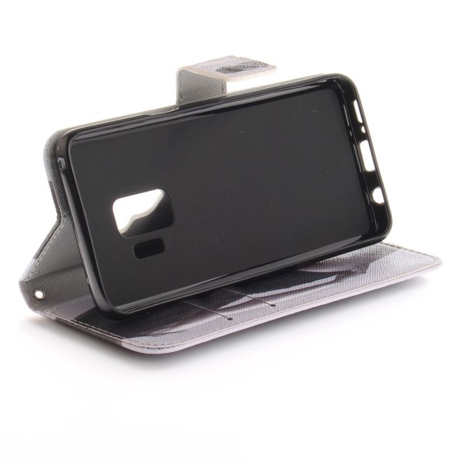 Samsung Galaxy S9 Hülle - Handy Case aus Leder - heisses Girl