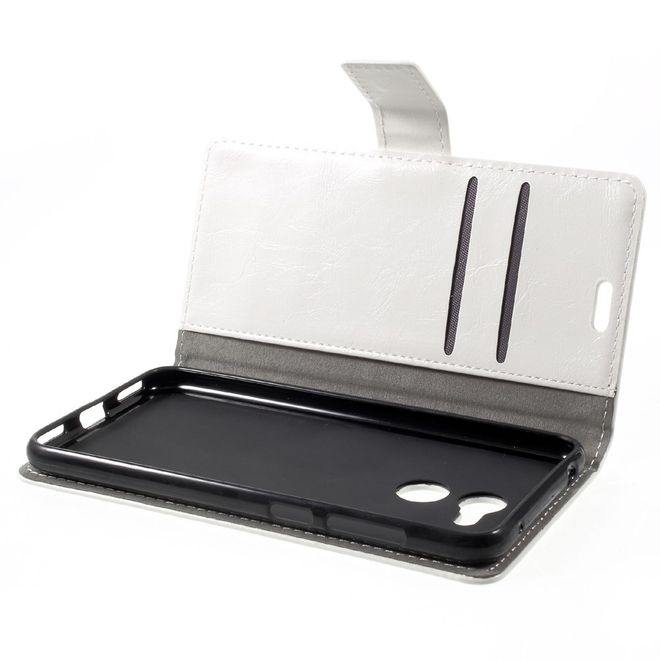 Huawei Honor 6C Pro / V9 Play Handyhülle - Crazy Horse Leder Case - mit Magnetverschluss - weiss