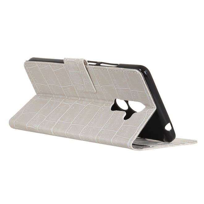 Alcatel 3X Handy Hülle - Case aus Leder - mit Krokodiltextur und Standfunktion - weiss