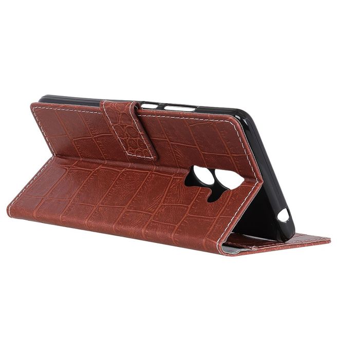 Alcatel 3X Handy Hülle - Case aus Leder - mit Krokodiltextur und Standfunktion - braun