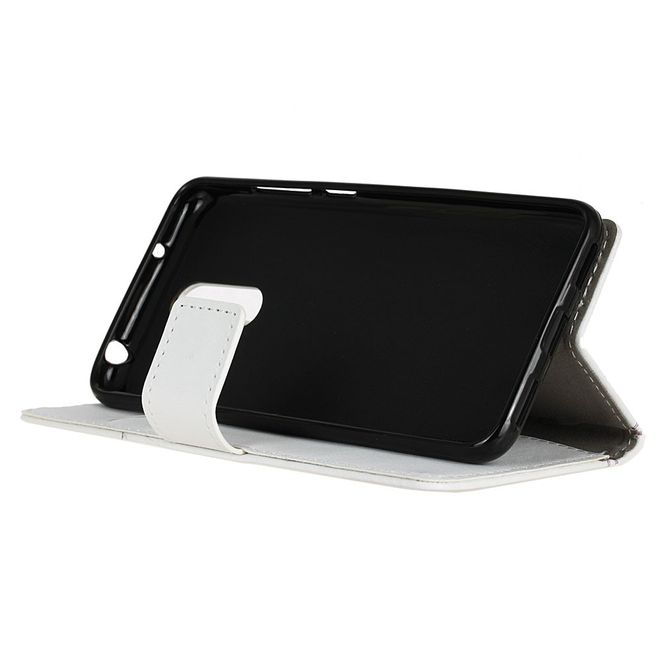 LG Q7 / Q7+ Handyhülle - Leder Bookcover Image II Series - schwarzer Wolf