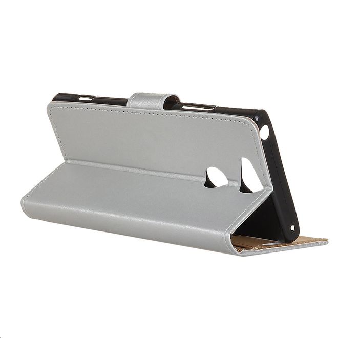 Sony Xperia XA2 Plus Handy Hülle - Classic II Leder Bookcover Series - silber