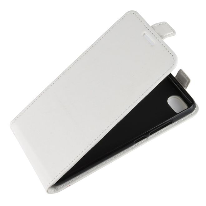Xiaomi Redmi 6A Handyhülle - Crazy Horse Leder Flipcase - vertikal - weiss