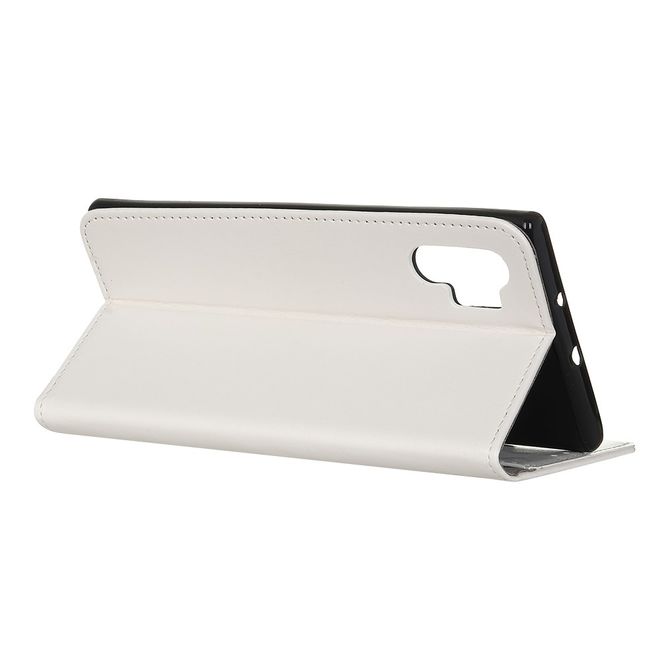 Samsung Galaxy Note 10+ Handyhülle - Crazy Horse Leder Bookcover Series - weiss