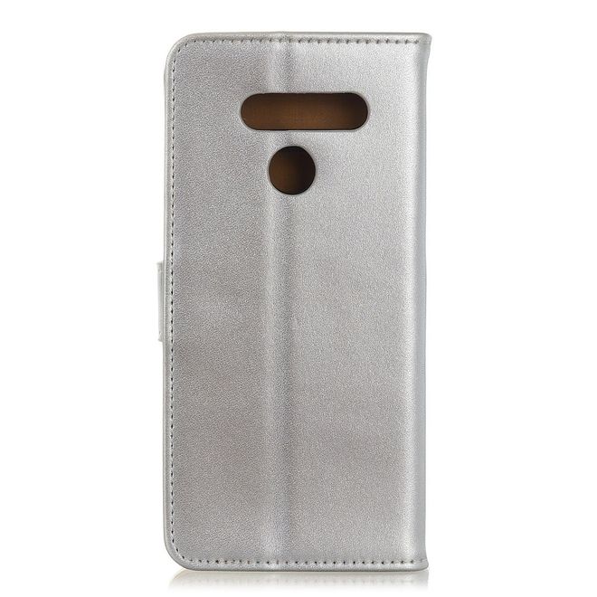 LG Q60 Handy Hülle - Classic II Leder Bookcover Series - silber