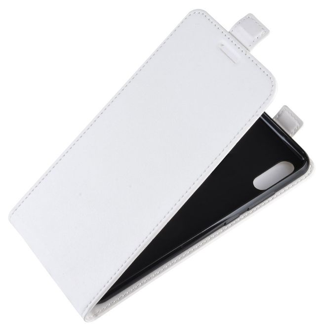 Huawei Y6 (2019) Handyhülle - Crazy Horse Leder Flipcase - vertikal - weiss