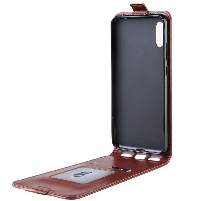 Huawei Y6 (2019) Handyhülle - Crazy Horse Leder Flipcase - vertikal - braun