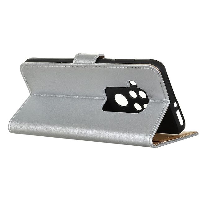 Motorola One Zoom Handy Hülle - Classic II Leder Bookcover Series - silber