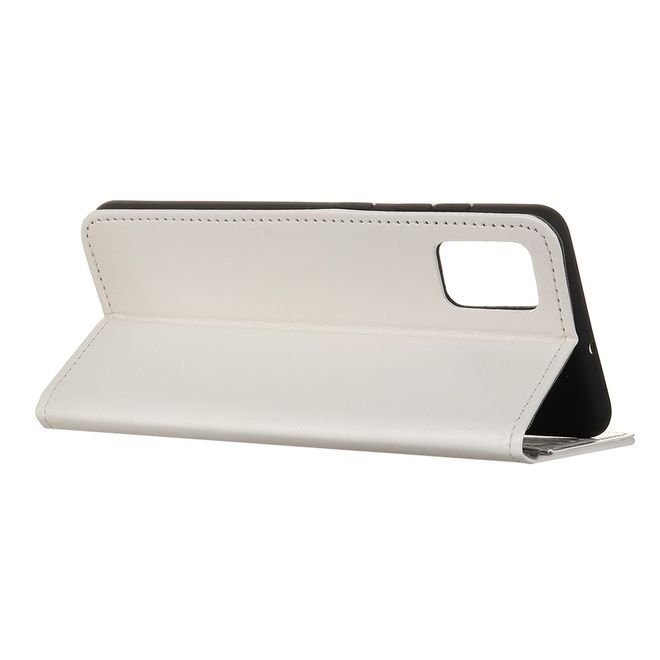 Samsung Galaxy A71 Handyhülle - Crazy Horse Leder Bookcover Series - weiss