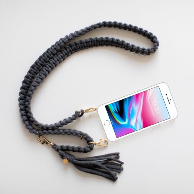 Chaîne pour iPhone 11 Pro Max en fil de coton, fabriquée à la main en Suisse - Coque en TPU à porter autour du cou - grise