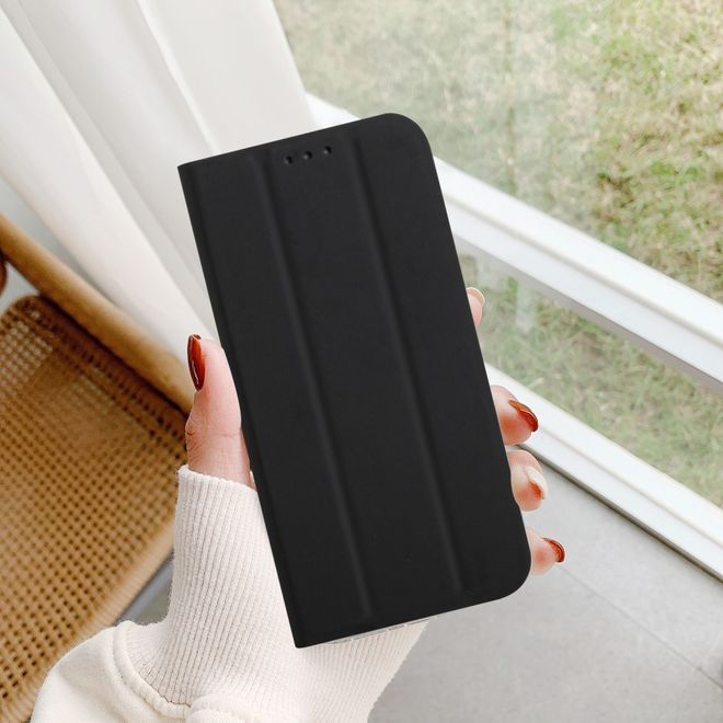 iPhone 13 Pro Max Hülle - dreifach faltbares Leder Bookcover - schwarz