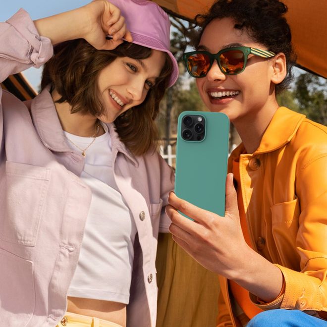 iPhone 16 Pro Handy Hülle - Softcase - Liquid Silicone Series - dunkelgrün