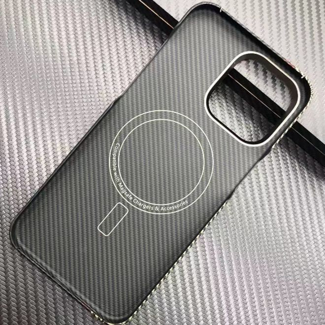 Coque de protection en aramide pour iPhone 16 Pro Max - Coque ArmourShell MagSafe en véritable Kevlar - Noir/Gris