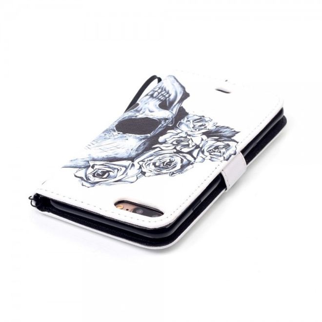 Cover für iPhone 8 Plus / 7 Plus - Handyhülle aus Leder - Totenkopf und Rosen
